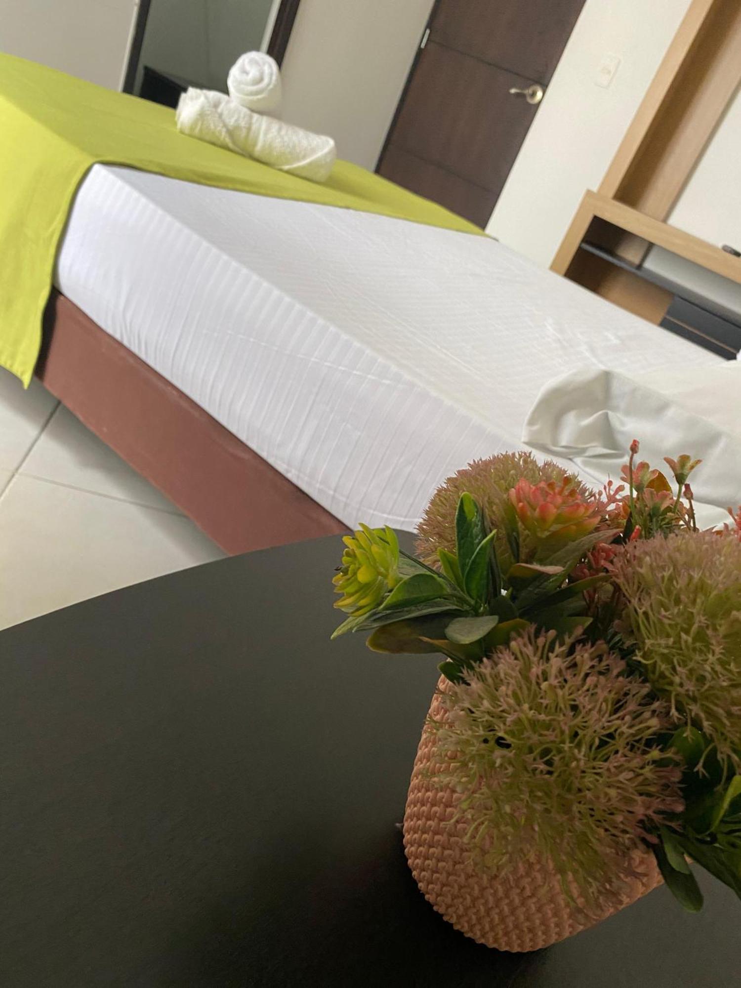 Apartaestudios Laureles Медельїн Екстер'єр фото
